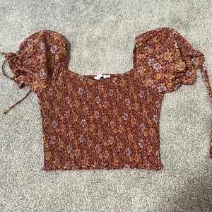 Lush size S small maroon flowers ruched crop top / blouse